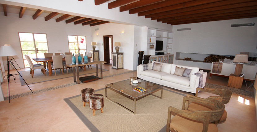 unique villas mallorca wonderful country house for sale in Santanyi living & dining areas