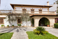 uniquevillasmallorca-dream-villa-for-sale-in-son-veri-garden