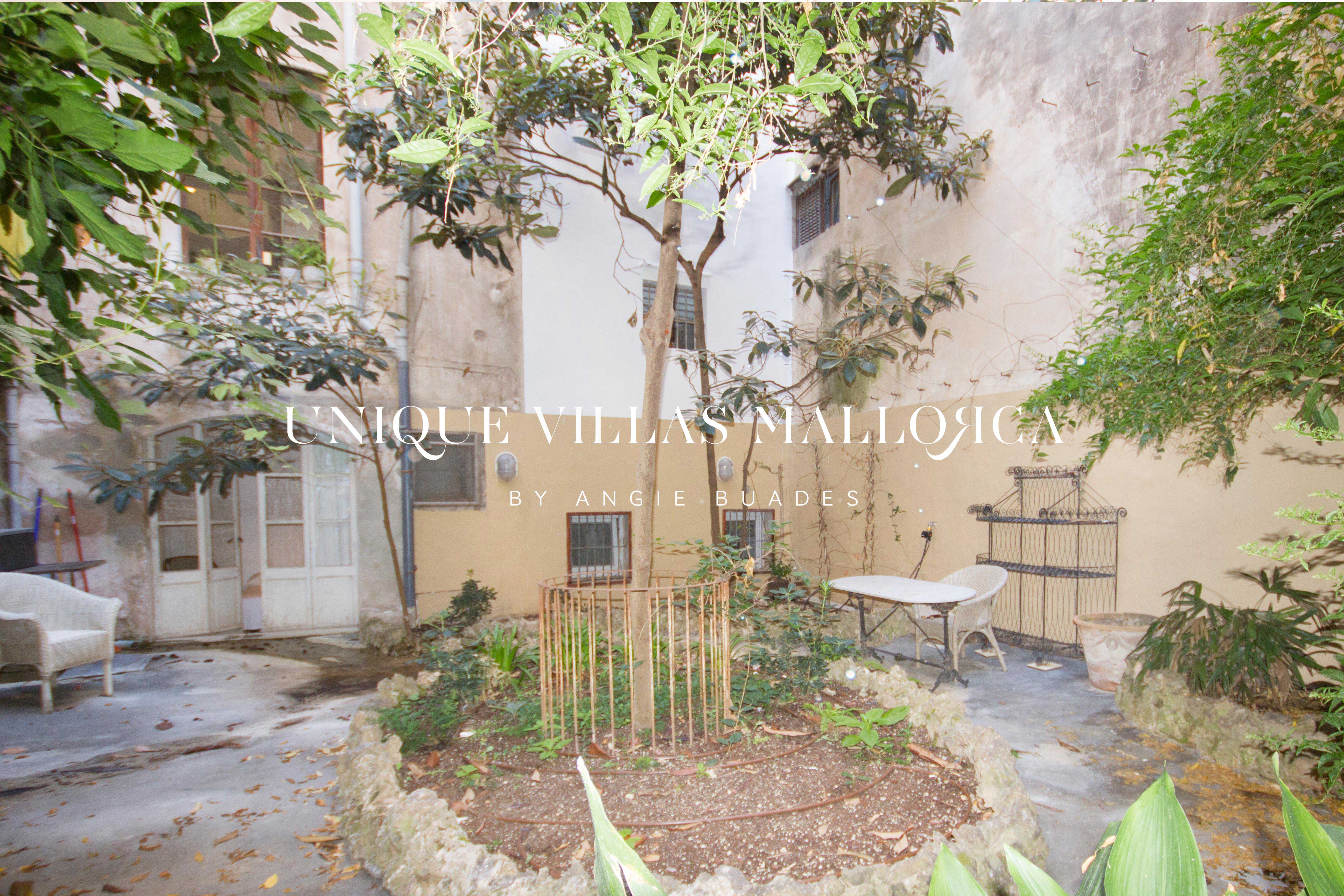 Ground Floor with Romantic Garden for Sale in Old Town Palma-uvm47b