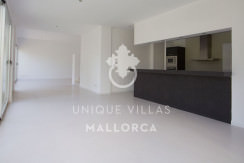 modern ground floor for sale in Santa Ponsa living dining area