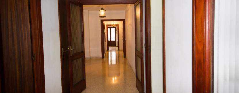 uniquevillasmallorca property in palma center hallway