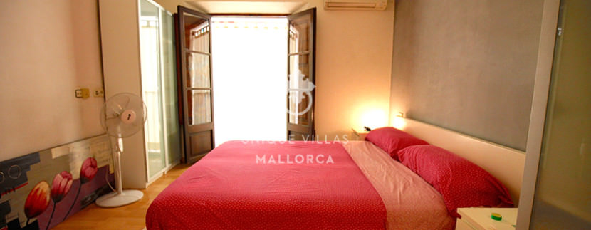 unique villas mallorca studio for sale in Palma center bedroom 1
