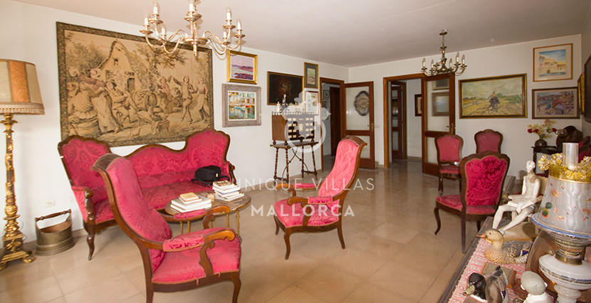 unique villas mallorca Flat to be Reformed for Sale in palma center living area 3